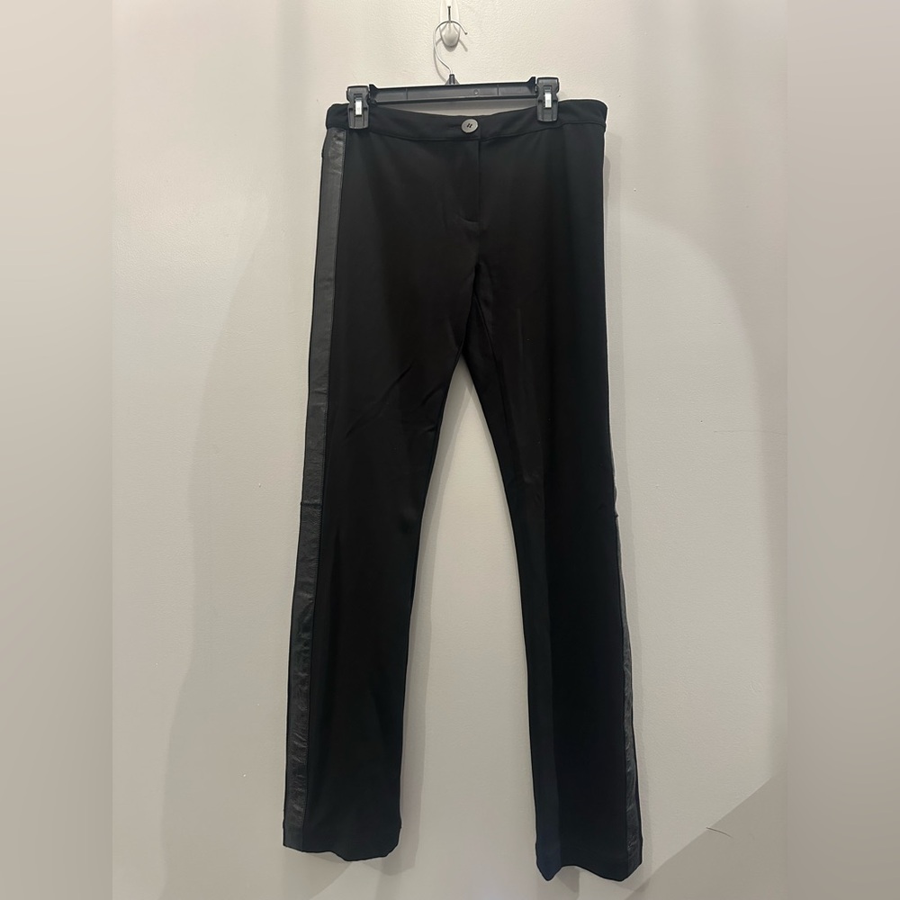 EUC P. Taylor Black Spandex Leggings with Leather Side Stripes. Women’s Small